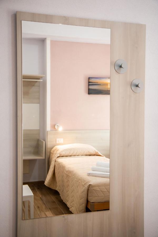 B&B Babbu Meu Боза Екстер'єр фото